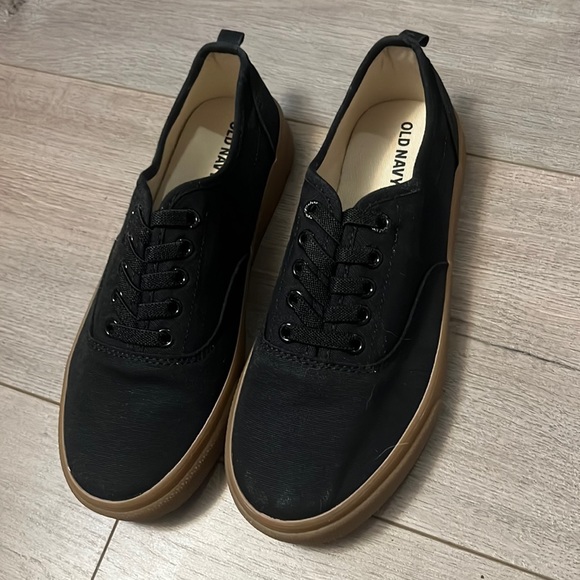 Old Navy black canvas runners - Picture 1 of 4